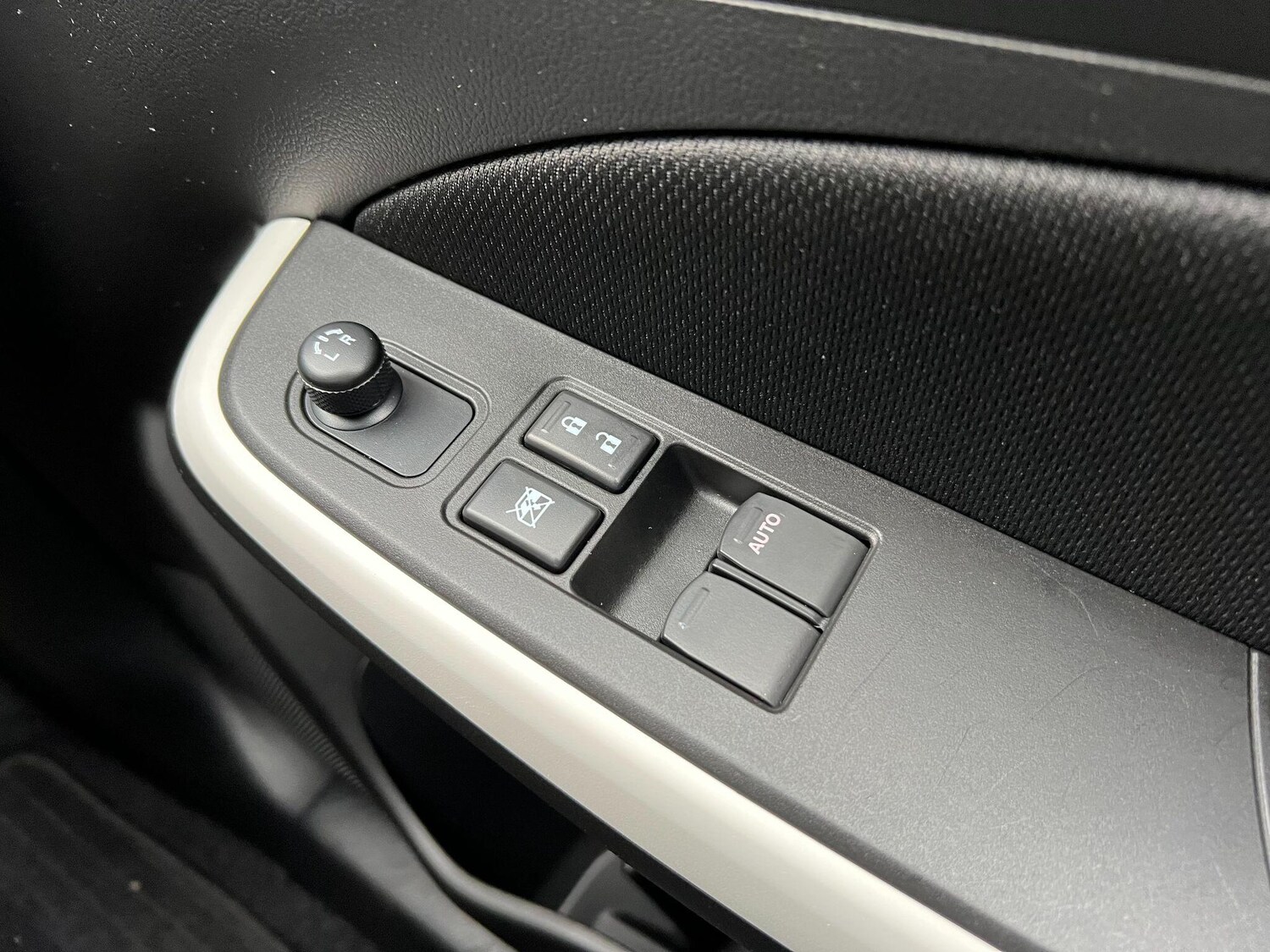 Used Suzuki Swift 2023 for sale - 76561905: Photo 17