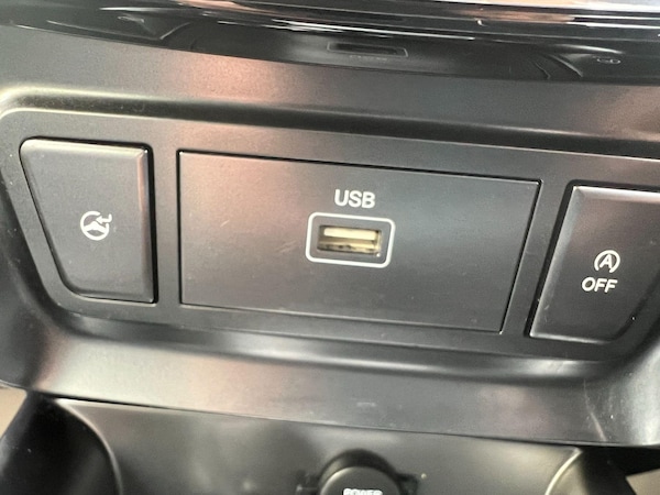 Used Ssangyong Tivoli 2022 for sale - 76200539: Photo 26