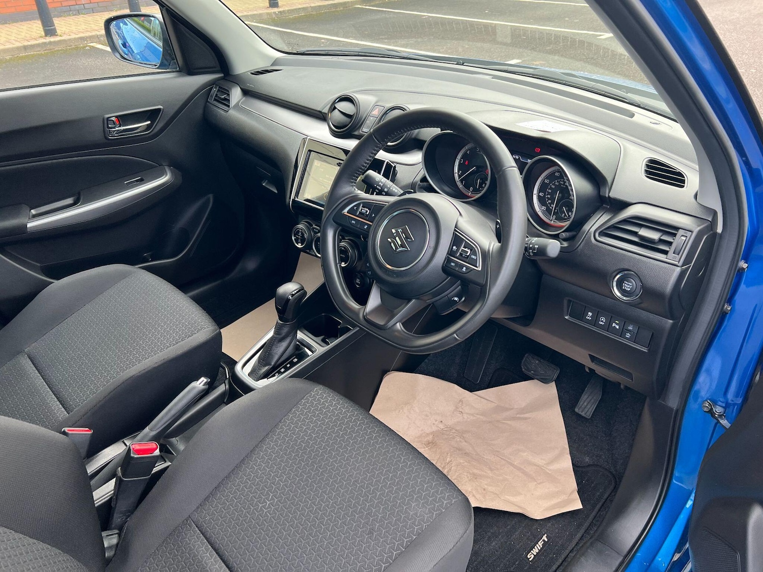 Used Suzuki Swift 2023 for sale - 77738131: Photo 10