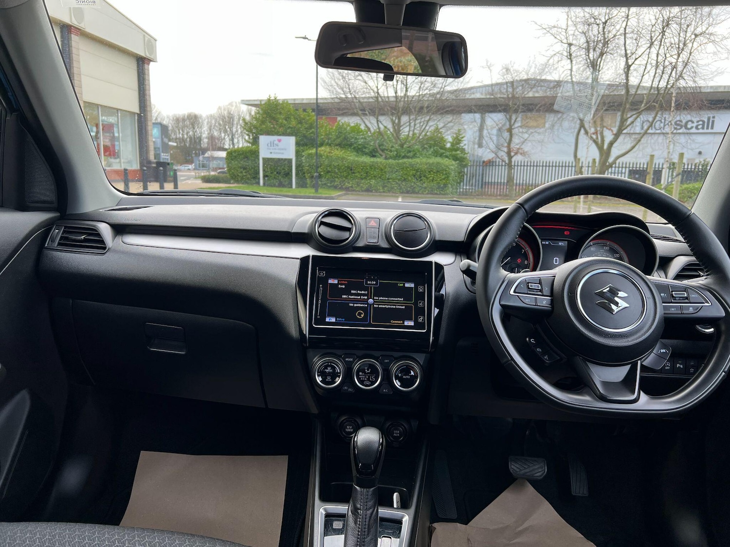 Used Suzuki Swift 2023 for sale - 77738131: Photo 21