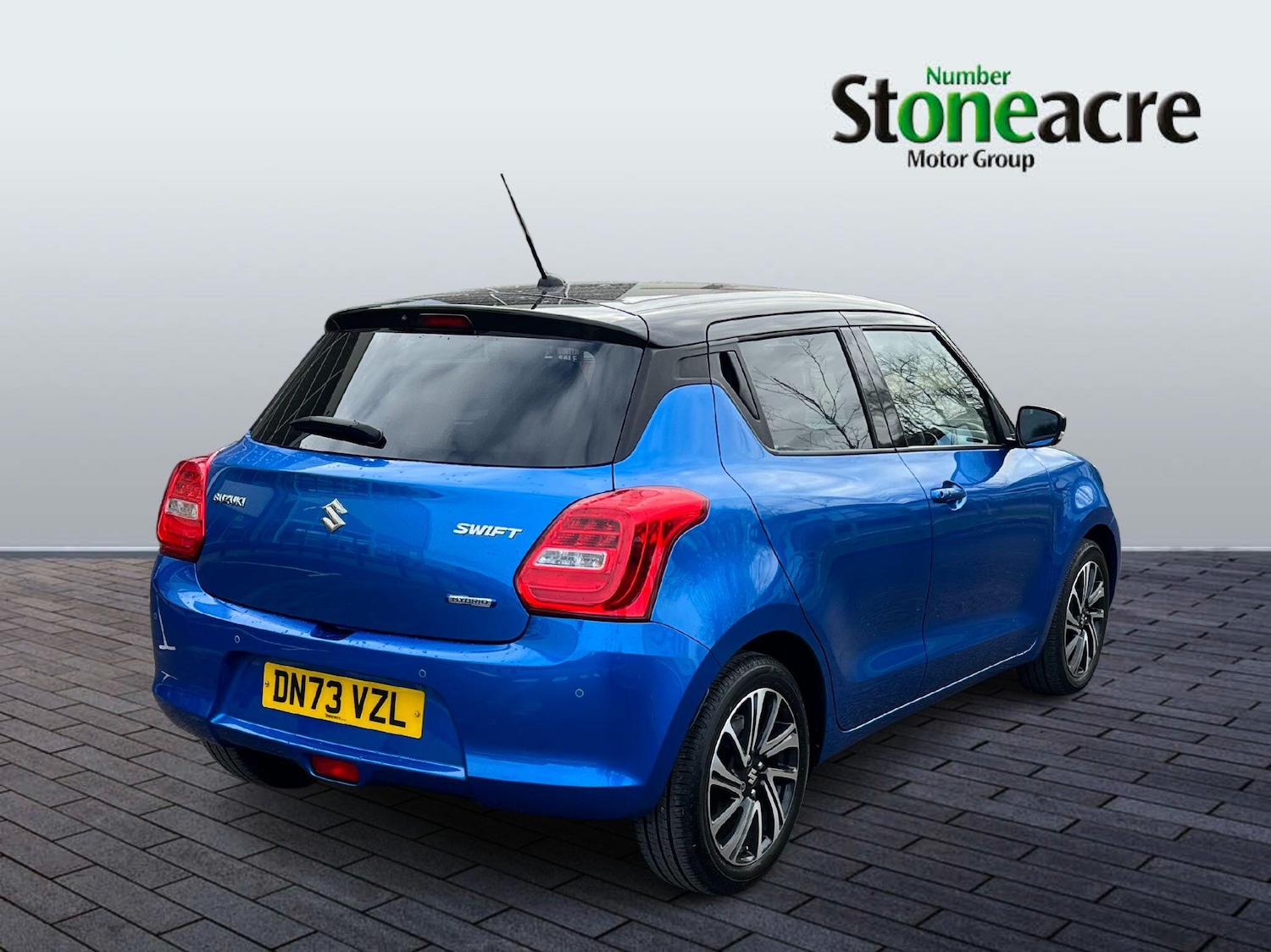 Used Suzuki Swift 2023 for sale - 77738131: Photo 3