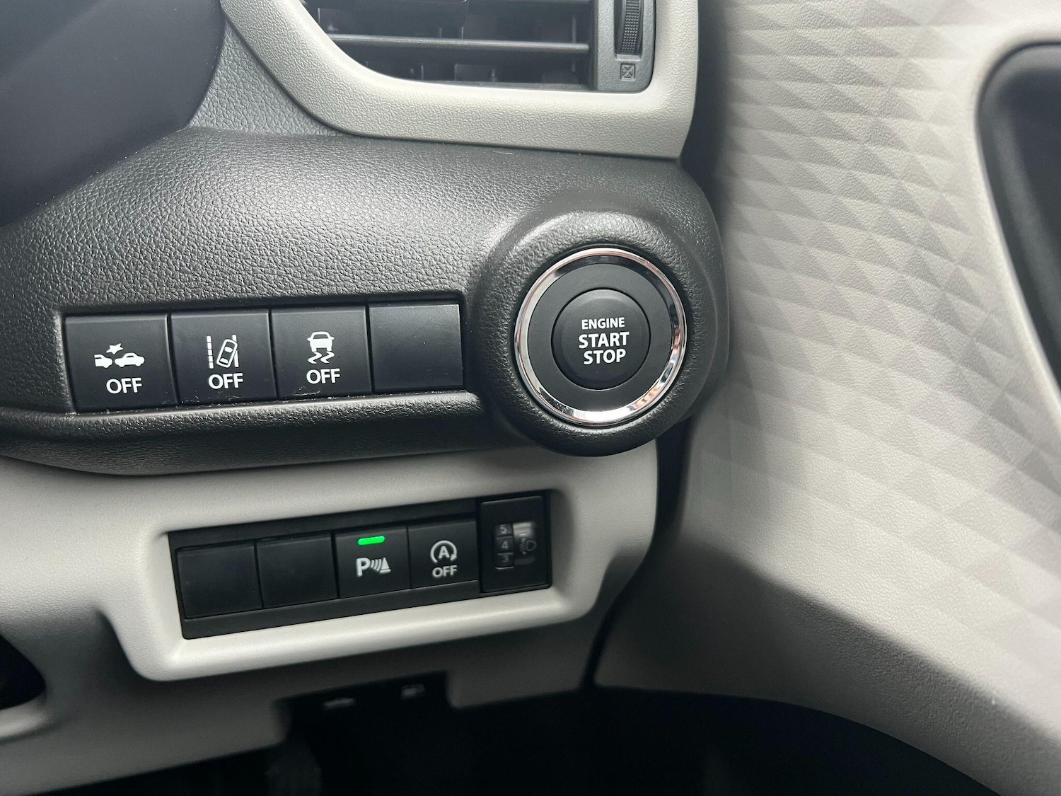 Used Suzuki Swift 2024 for sale - 77511055: Photo 15