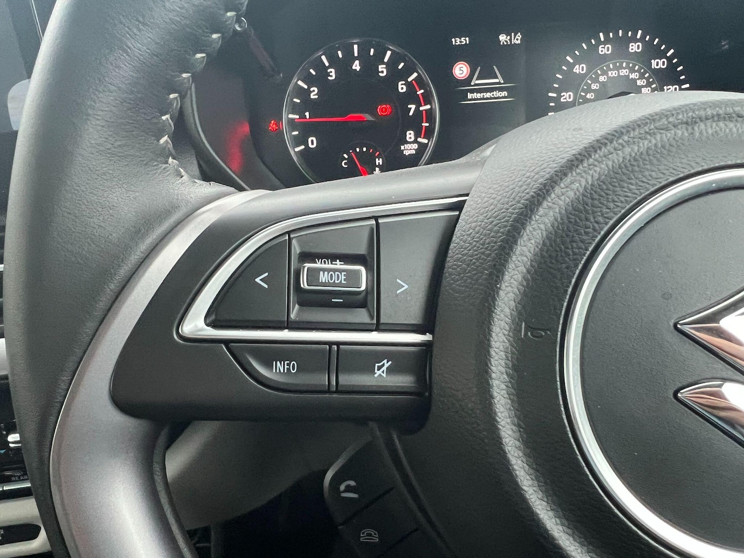 Used Suzuki Swift 2024 for sale - 77511055: Photo 18