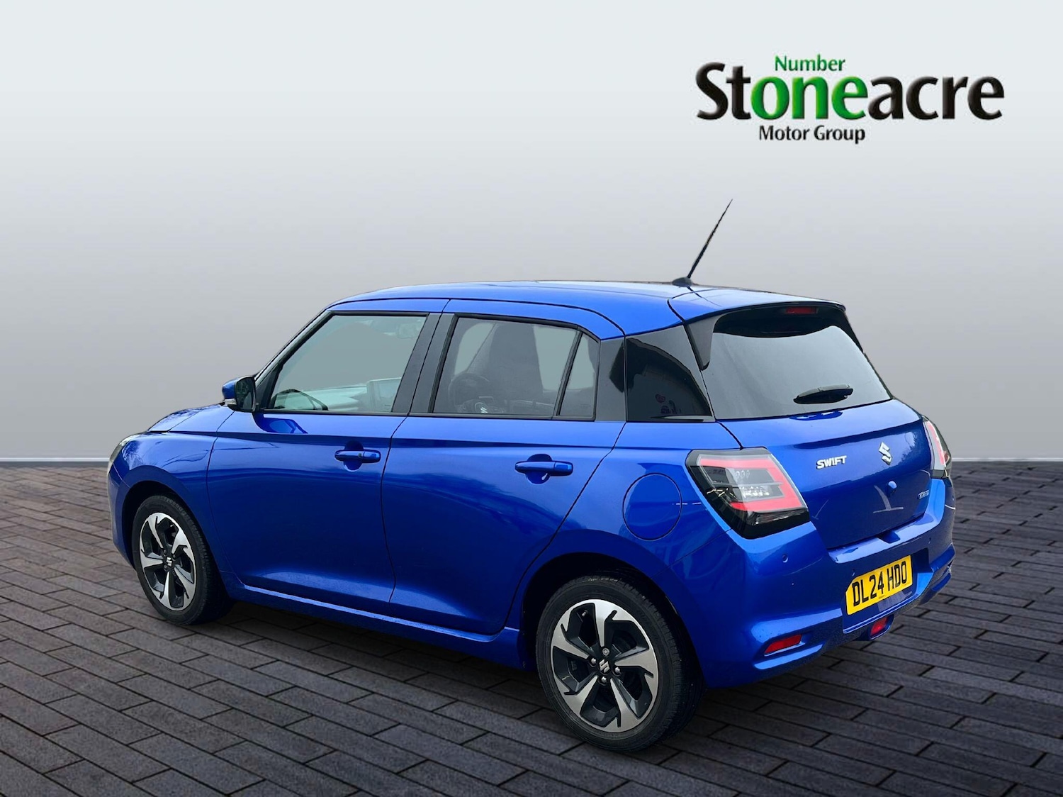 Used Suzuki Swift 2024 for sale - 77511055: Photo 4