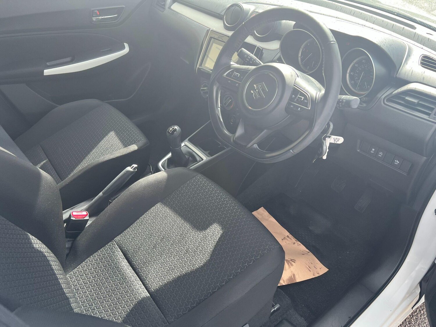 Used Suzuki Swift 2023 for sale - 78020105: Photo 11