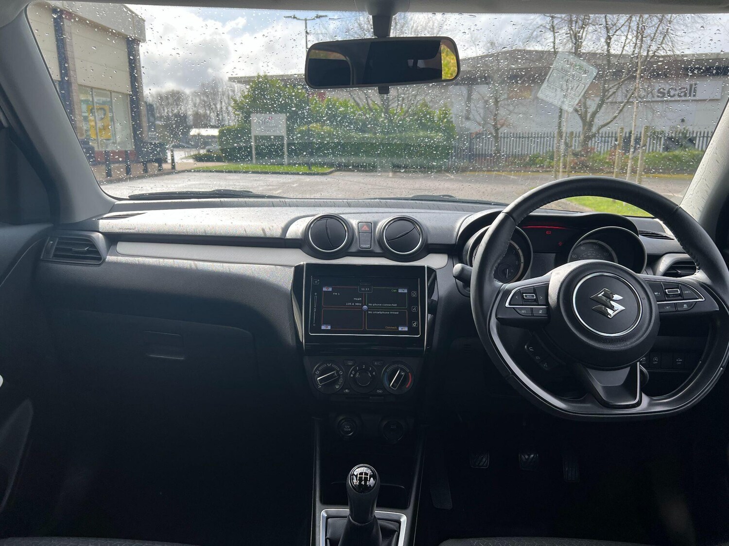 Used Suzuki Swift 2023 for sale - 78020105: Photo 15