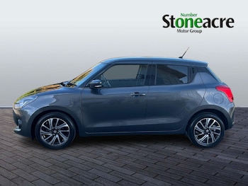 Used Suzuki Swift 2022 for sale - 76122702: Photo 4