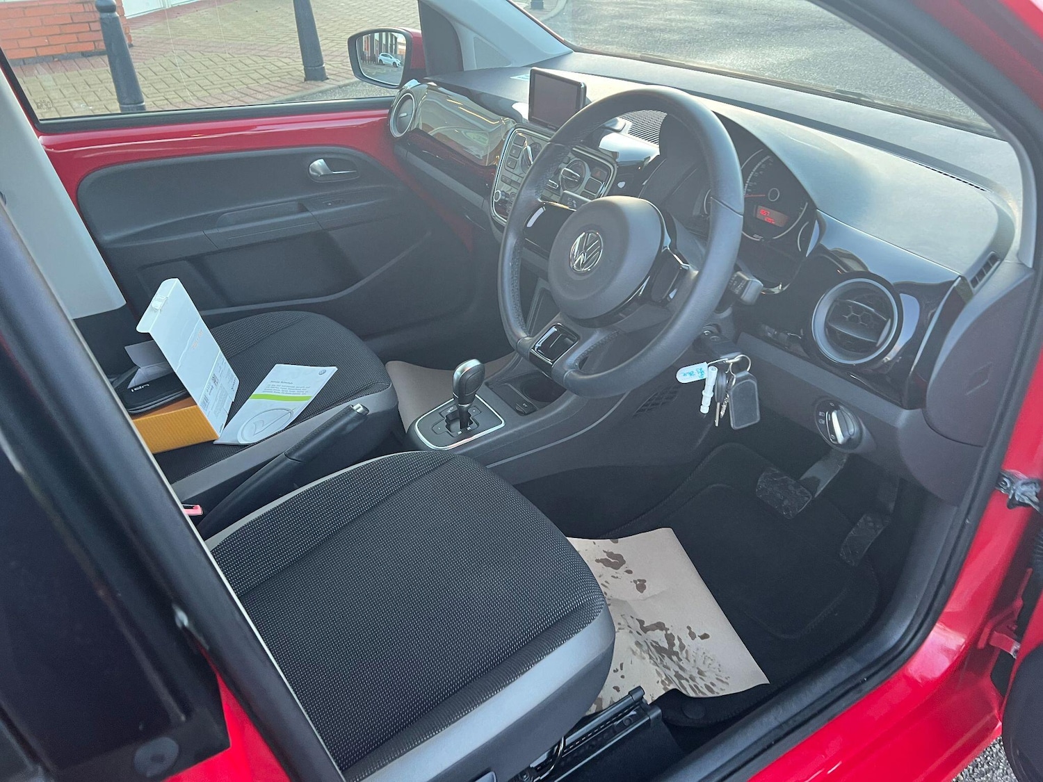 Used Volkswagen up! 2014 for sale - 77132056: Photo 32