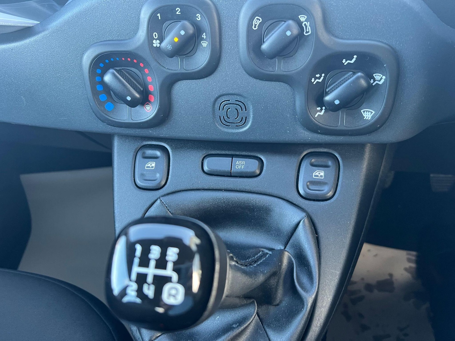 Used Fiat Panda 2018 for sale - 77131754: Photo 25