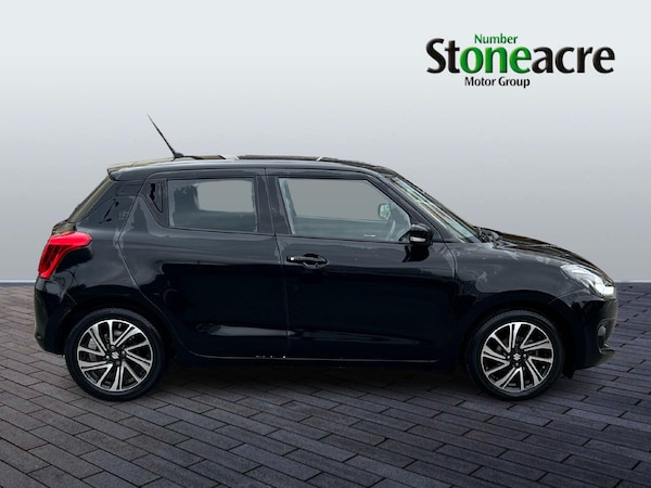 Used Suzuki Swift 2024 for sale - 76239826: Photo 2