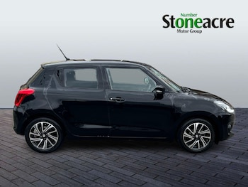 Used Suzuki Swift 2024 for sale - 76239826: Photo 2