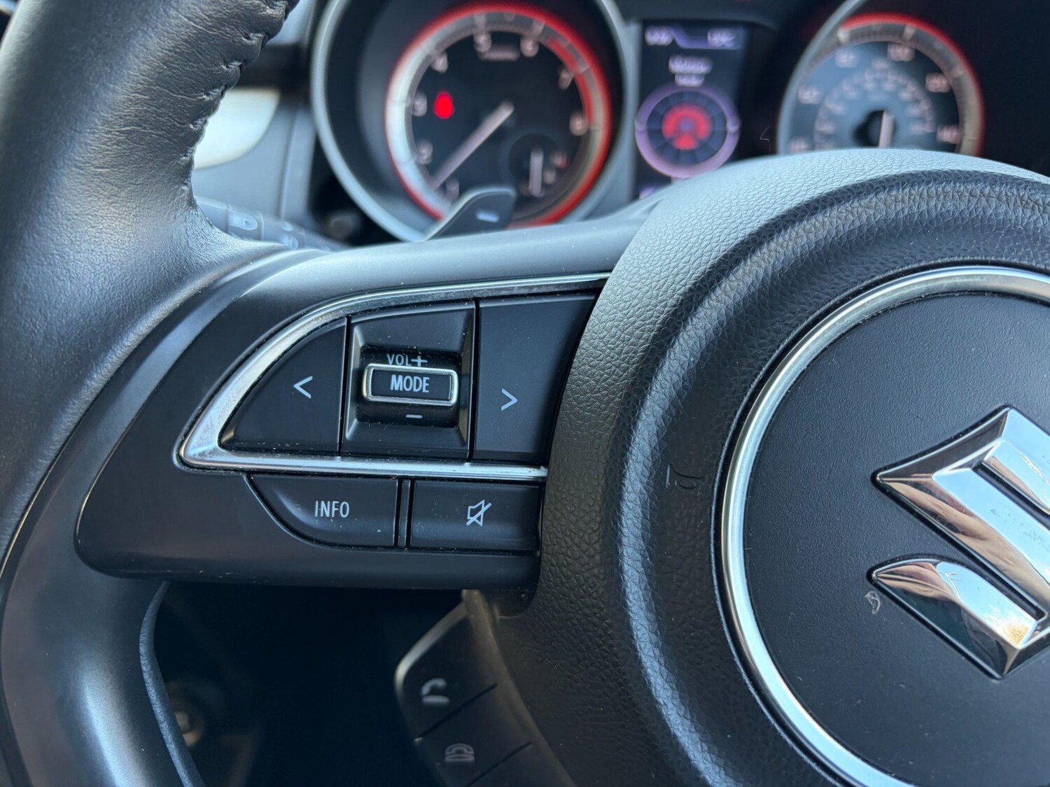 Used Suzuki Swift 2018 for sale - 78171155: Photo 16