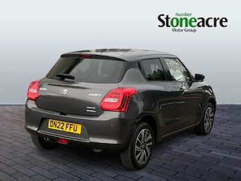 Used Suzuki Swift 2022 for sale - 75532180: Photo