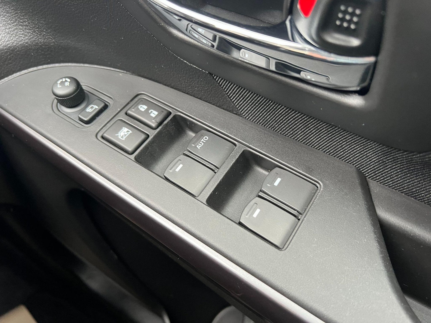 Used Suzuki SX4 S-Cross for sale - 77279803: Photo 11