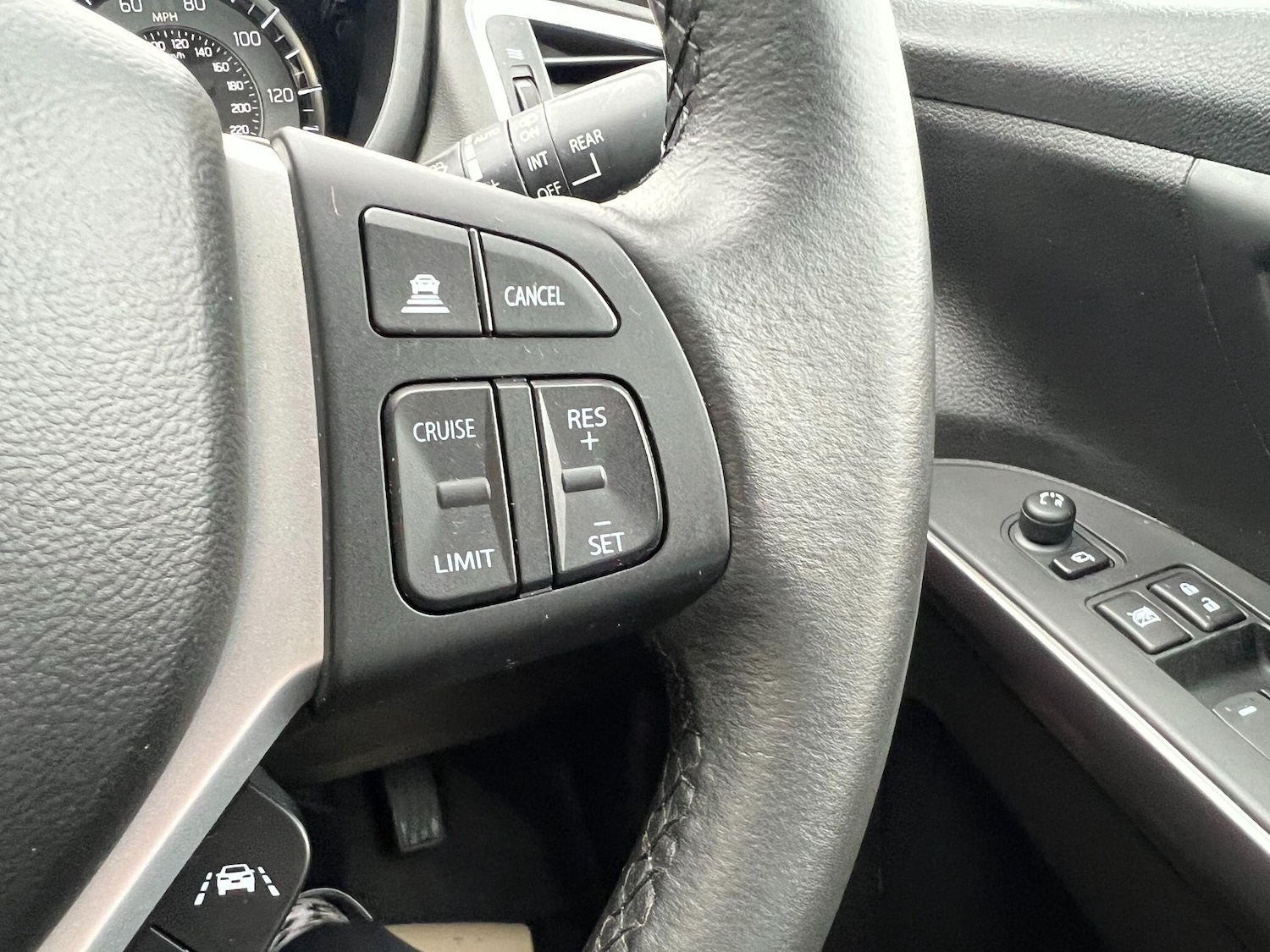 Used Suzuki SX4 S-Cross for sale - 77279803: Photo 12