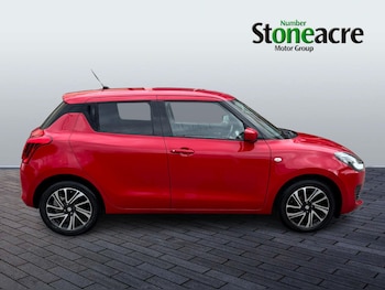 Used Suzuki Swift 2022 for sale - 76239142: Photo 2
