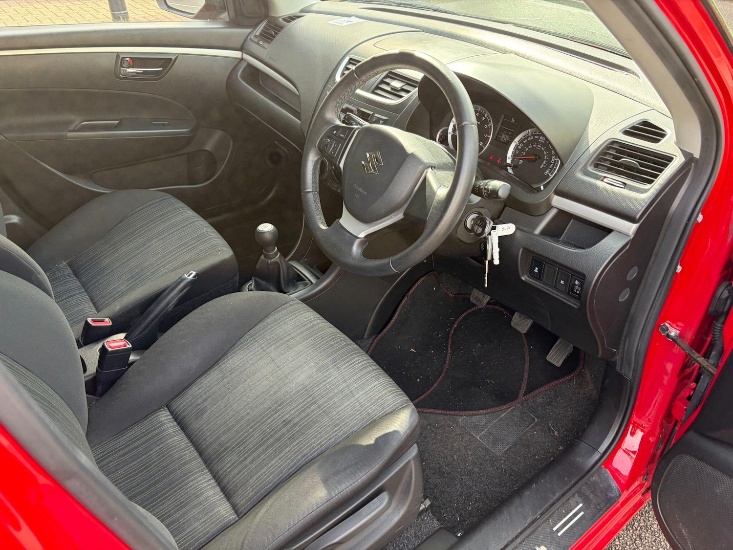 Used Suzuki Swift 2015 for sale - 78204609: Photo 10