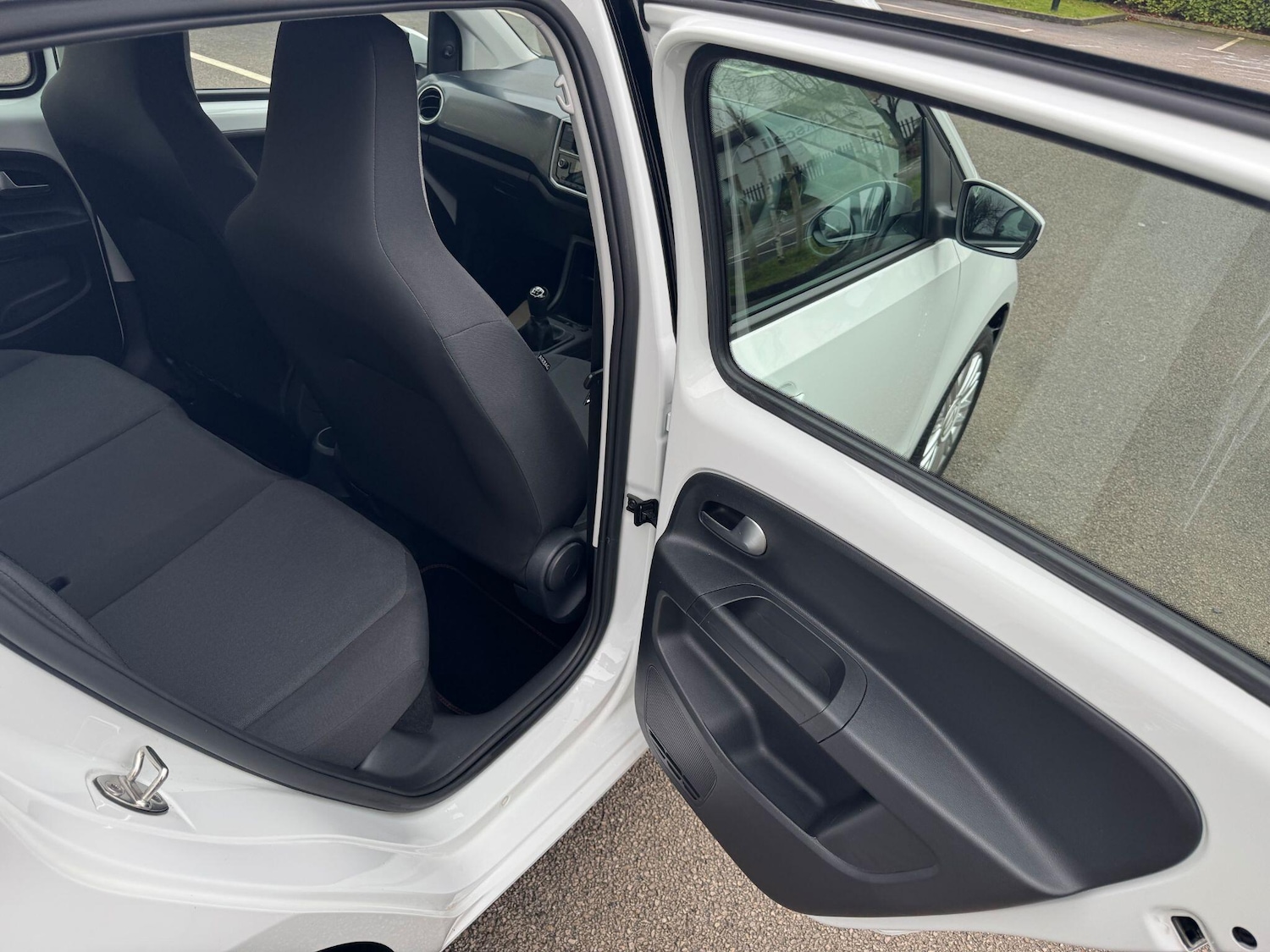 Used Volkswagen up! 2023 for sale - 77156768: Photo 15