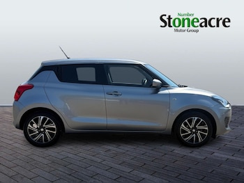 Used Suzuki Swift 2024 for sale - 79324821: Photo