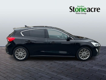 Used Ford Focus 2018 for sale - 76239203: Photo 2