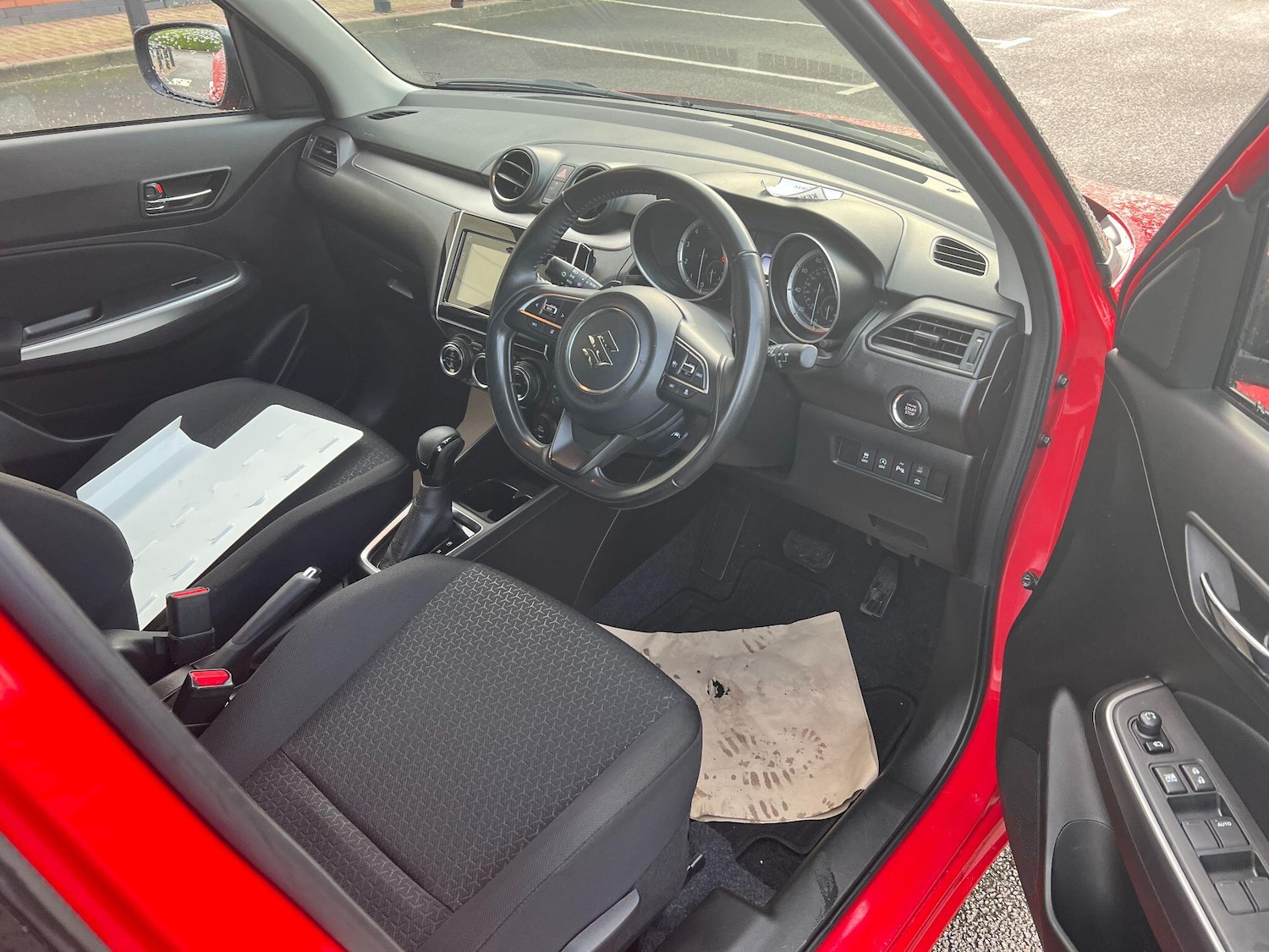 Used Suzuki Swift 2022 for sale - 77131836: Photo 10