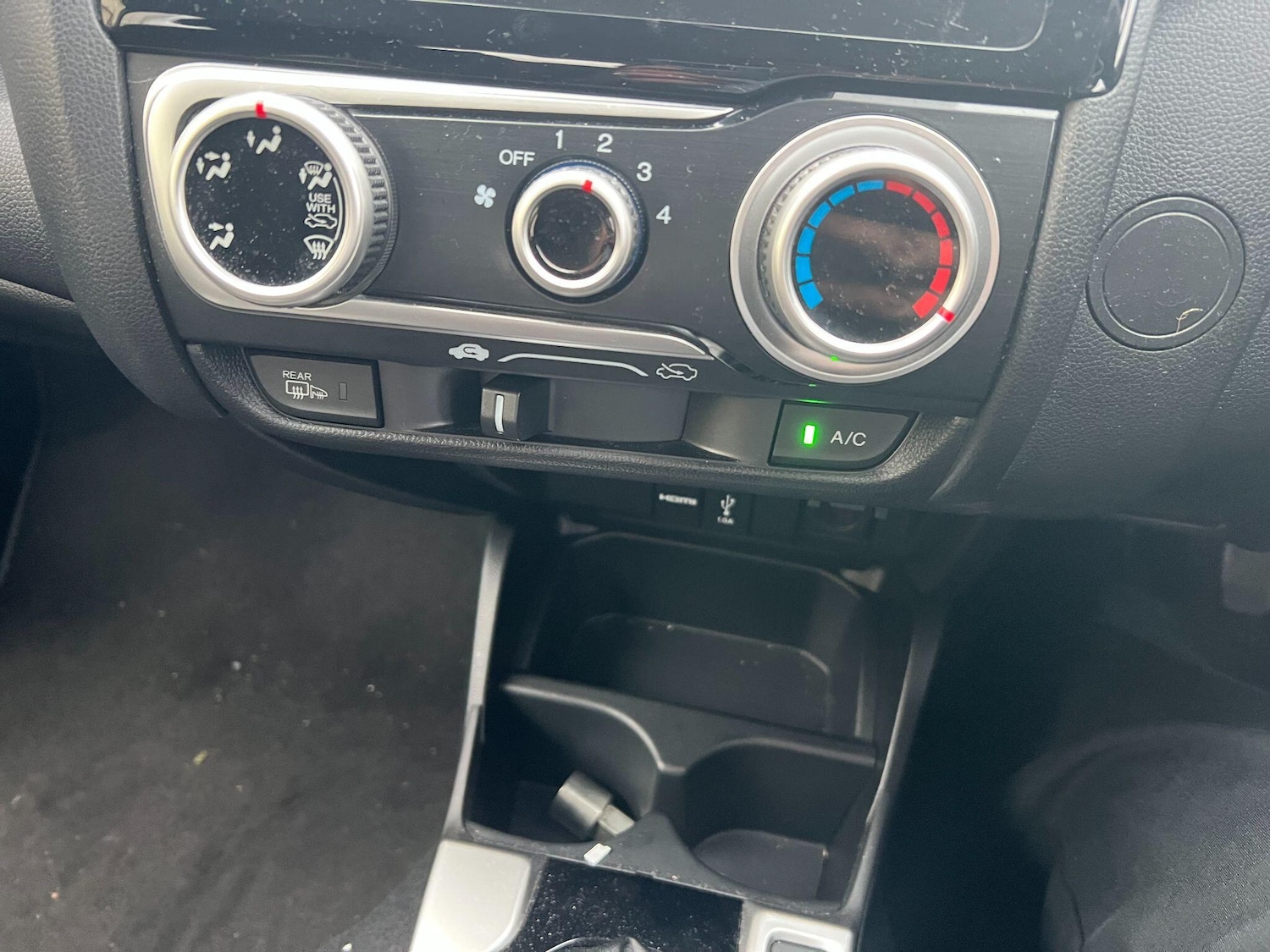 Used Honda Jazz 2019 for sale - 77131758: Photo 15