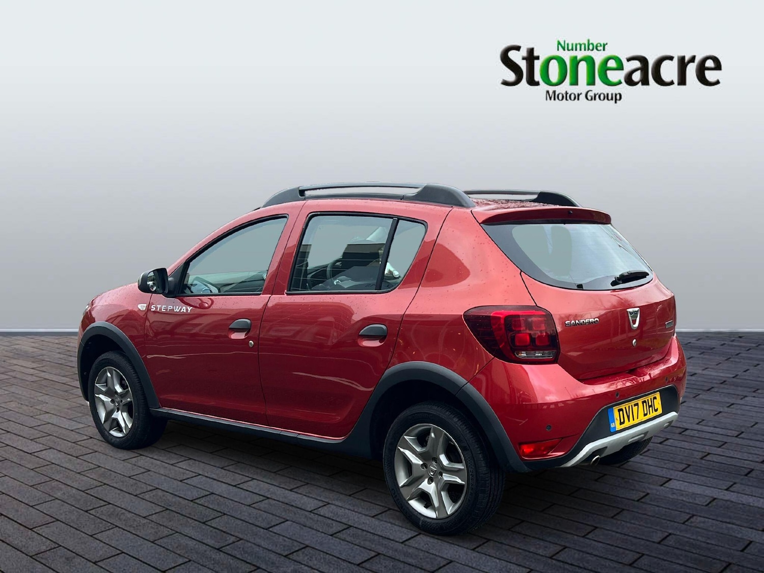 Used Dacia Sandero Stepway 2017 for sale - 77411437: Photo 4