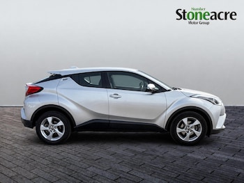 Used Toyota C-HR 2018 for sale - 79483829: Photo