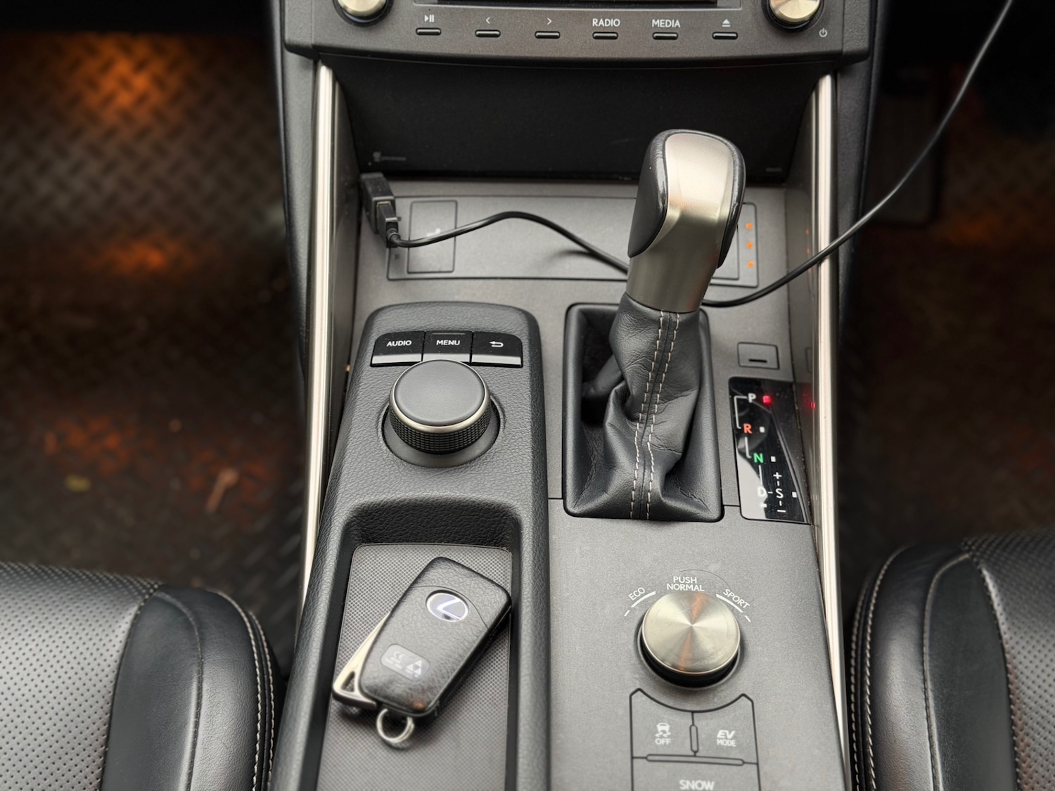 Used Lexus IS 2015 for sale - 76766538: Photo 25