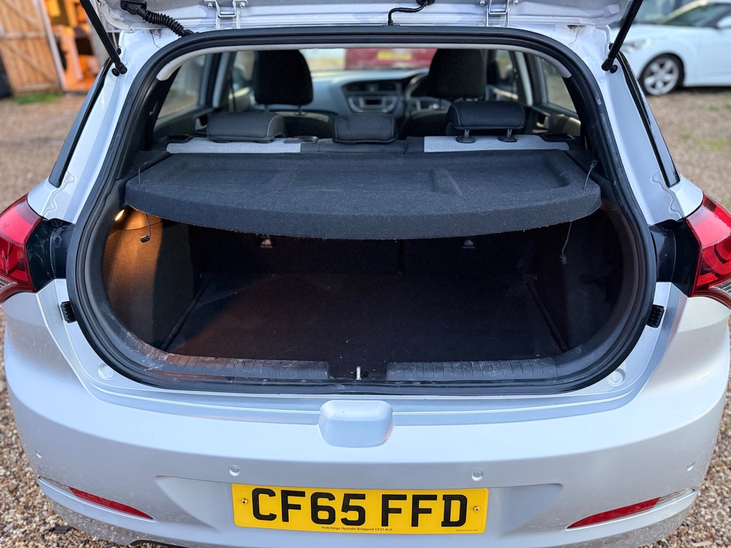 Used Hyundai i20 2015 for sale - 76766521: Photo 17