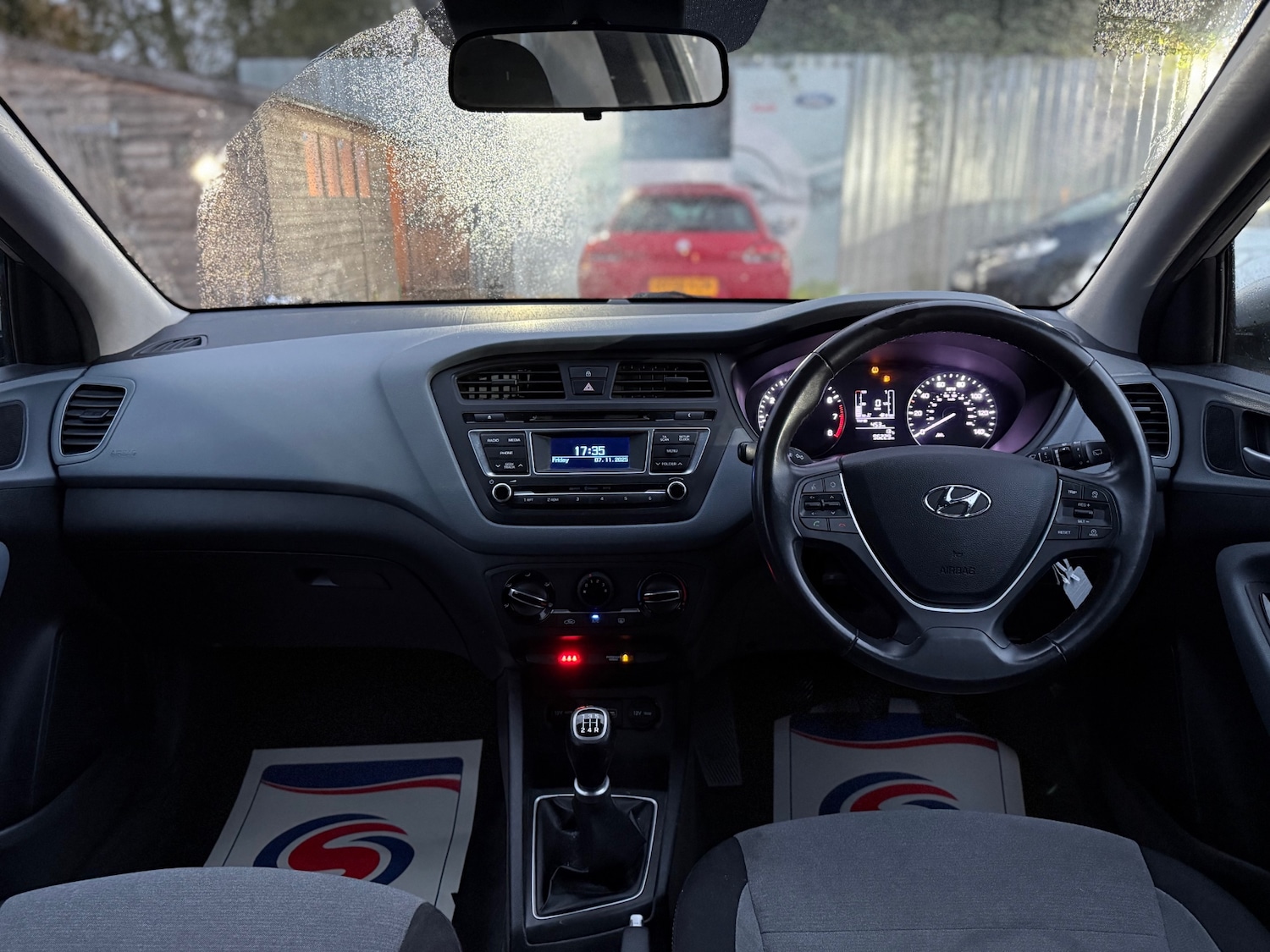 Used Hyundai i20 2015 for sale - 76766521: Photo 18