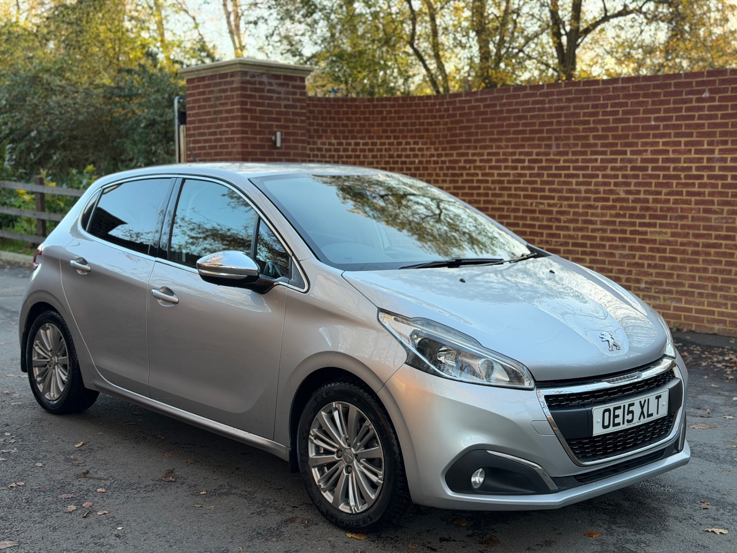 Used Peugeot 208 2015 for sale - 76766067: Photo 1
