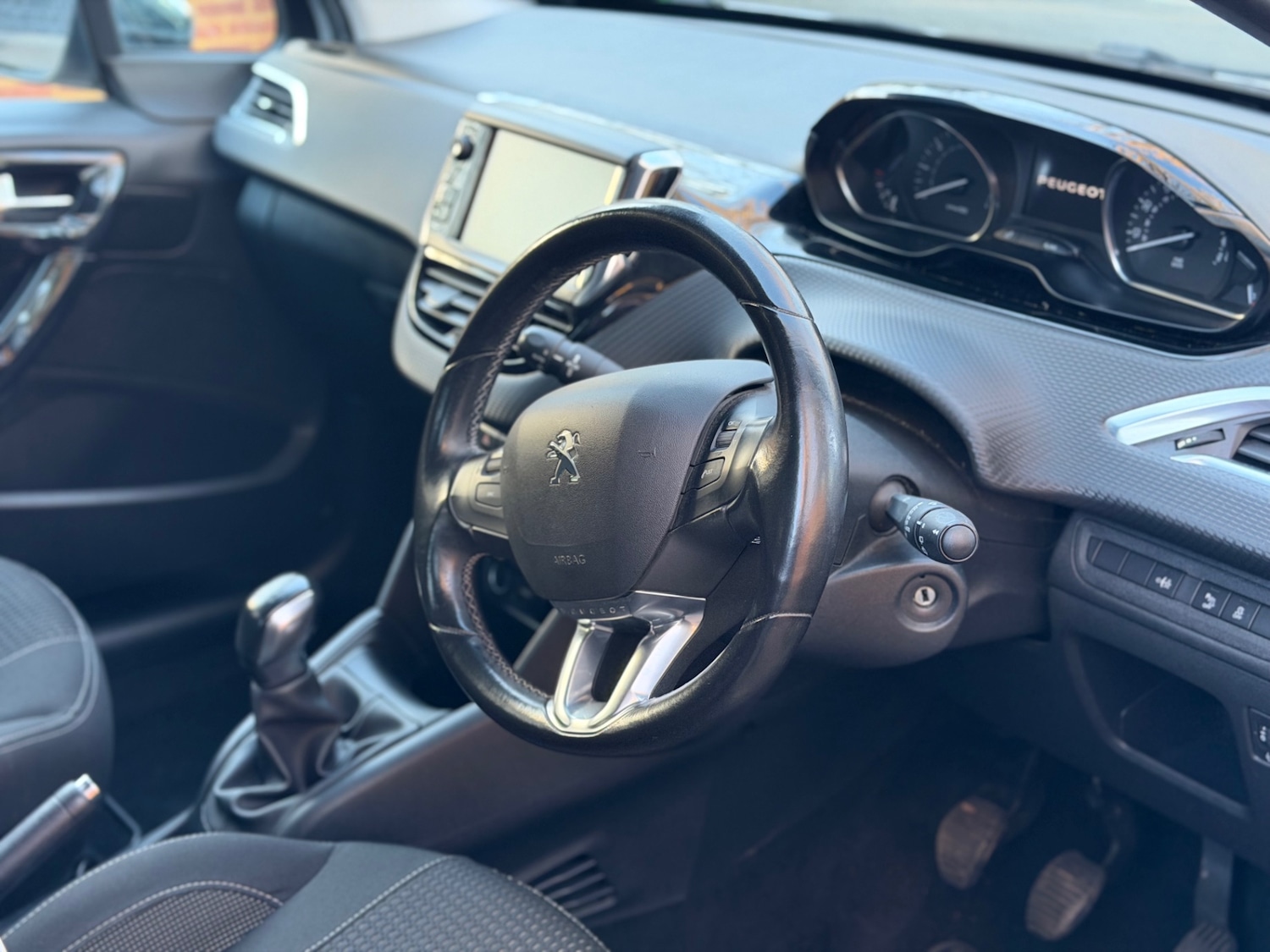 Used Peugeot 208 2015 for sale - 76766067: Photo 23