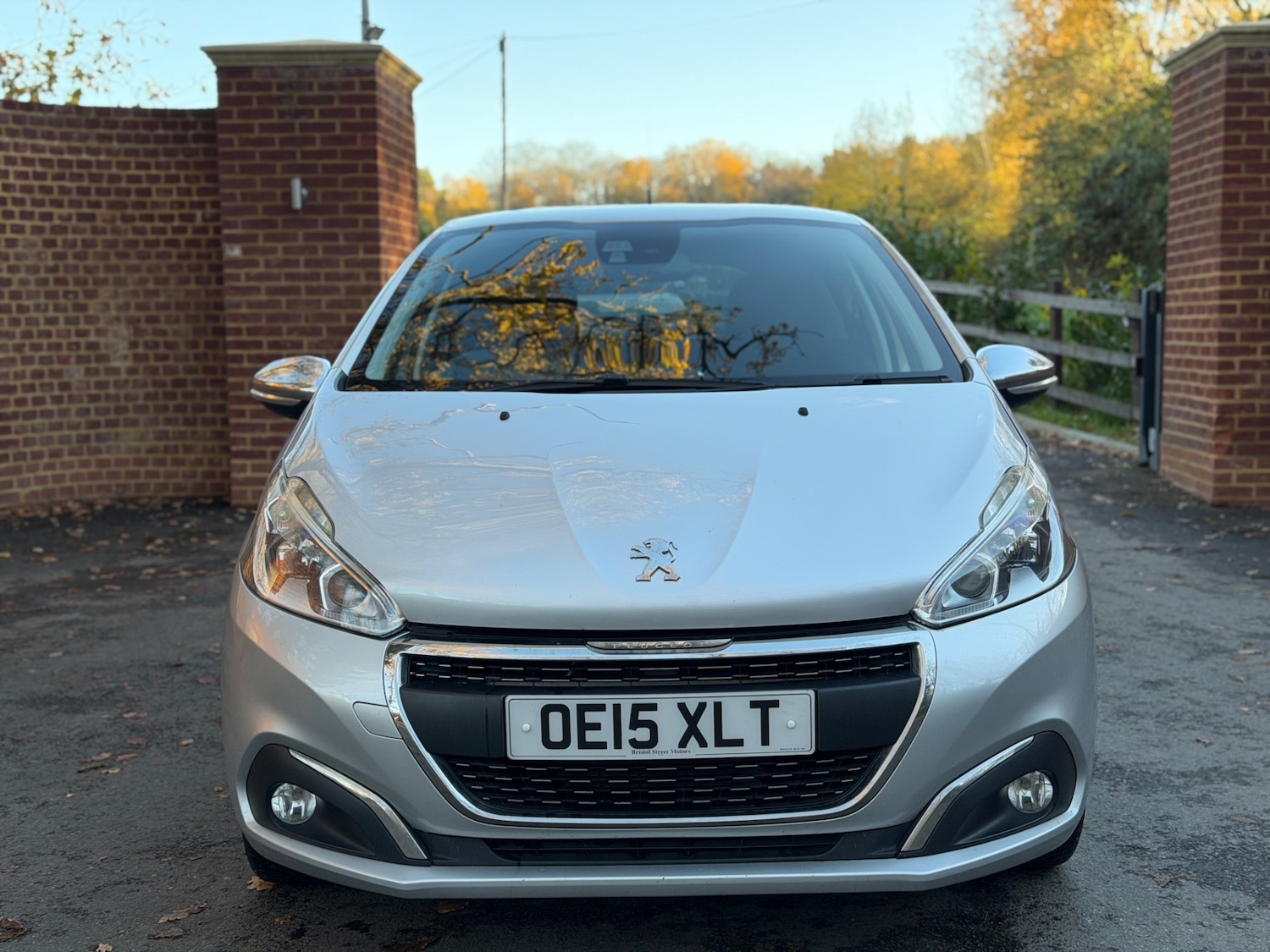 Used Peugeot 208 2015 for sale - 76766067: Photo 4