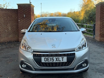 Used Peugeot 208 2015 for sale - 76766067: Photo