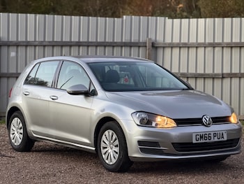 Used Volkswagen Golf 2017 for sale - 76626750: Photo