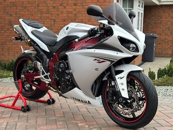 Used Yamaha R1 2009 for sale - bike-77849976: Photo