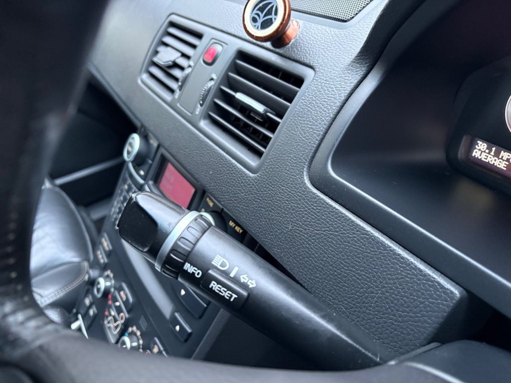 Used Volvo XC90 2014 for sale - 77507838: Photo 40