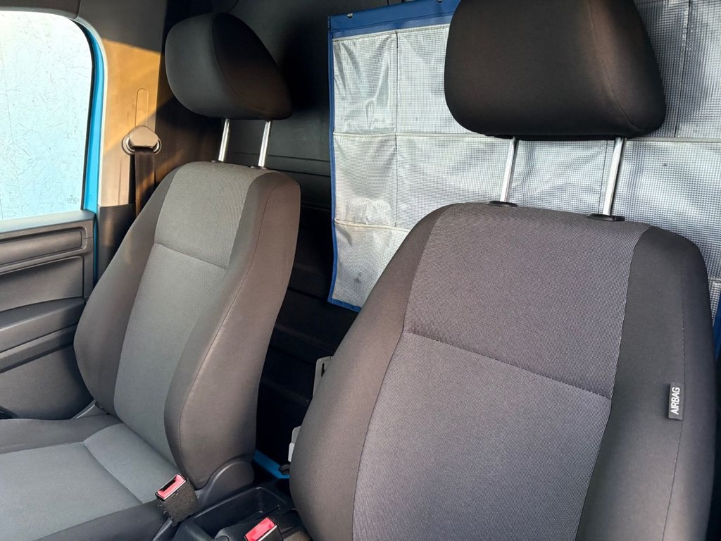 Used Volkswagen Caddy Maxi 2015 for sale - 77027084: Photo 35