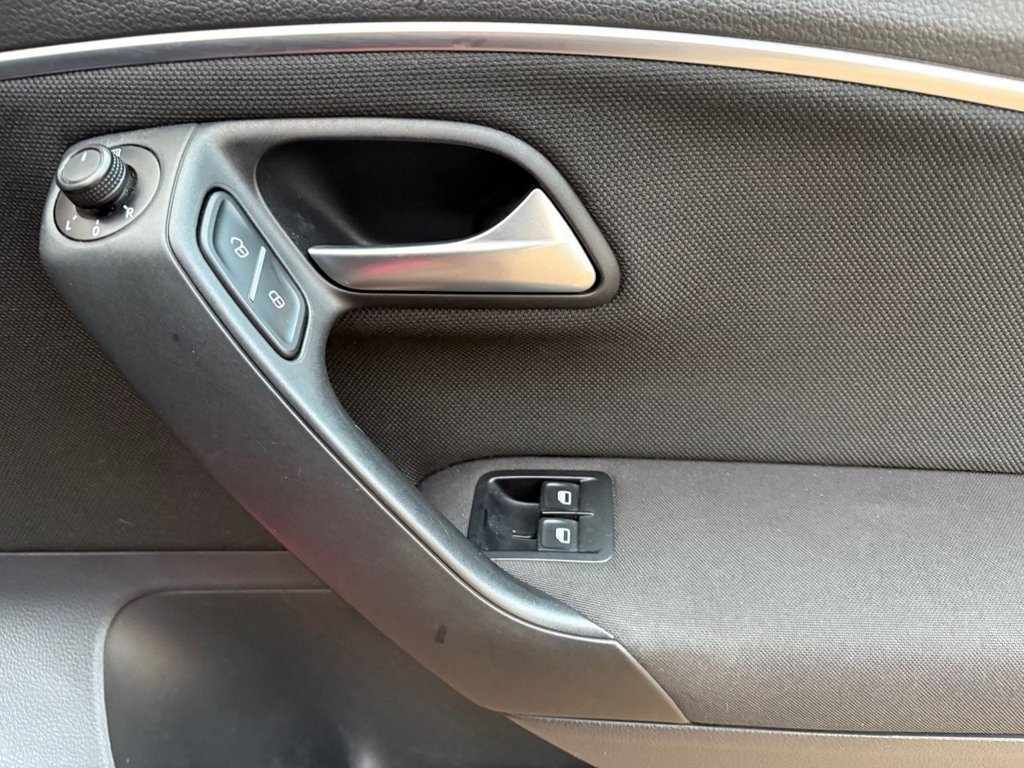 Used Volkswagen Polo 2016 for sale - 77139859: Photo 36