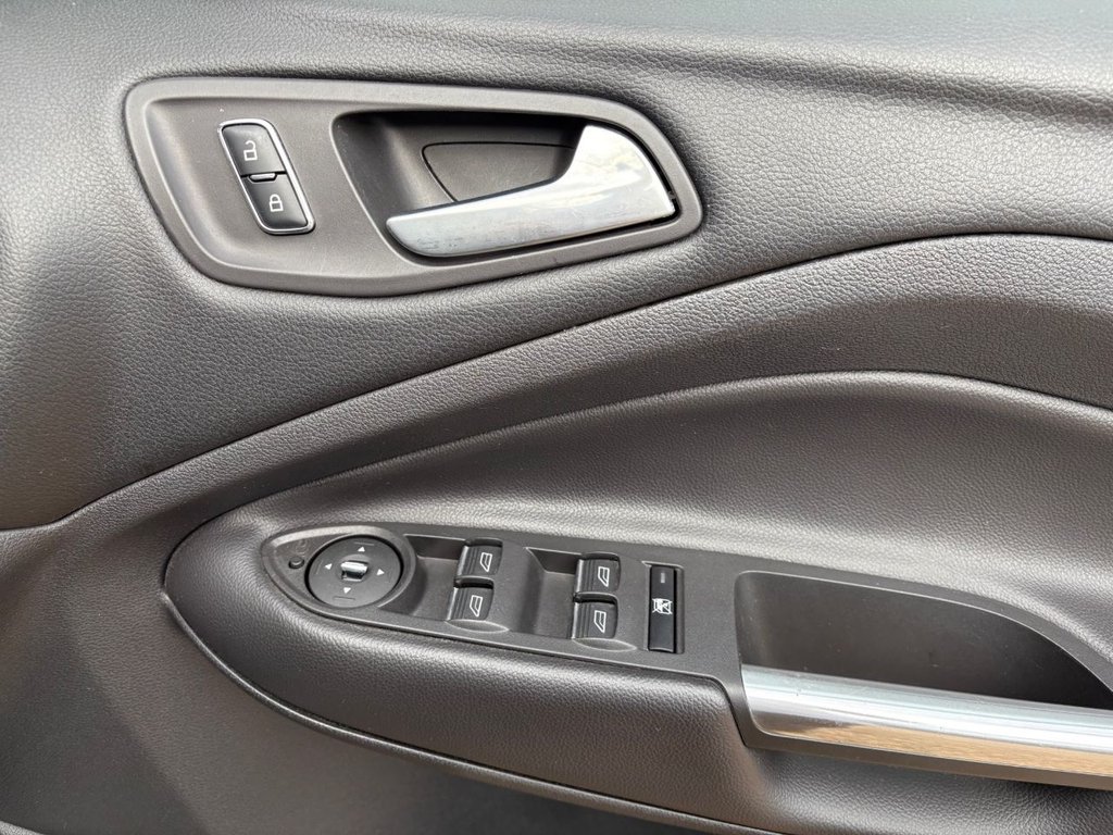 Used Ford Kuga 2014 for sale - 77026961: Photo 44