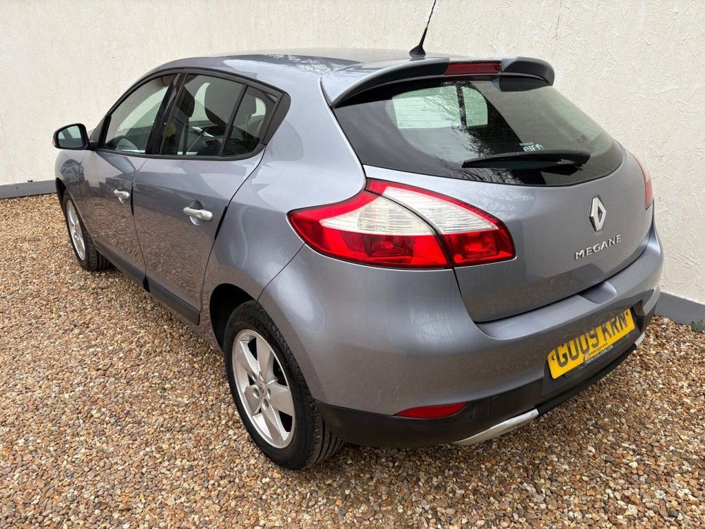 Used Renault Megane 2009 for sale - 77855468: Photo 19