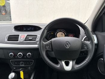 Used Renault Megane 2009 for sale - 77855468: Photo