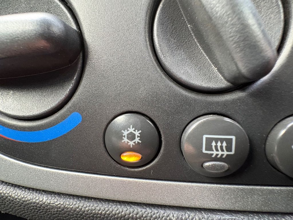 Used Vauxhall Tigra 2008 for sale - 77879482: Photo 12