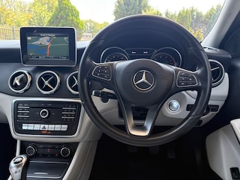 Used Mercedes-Benz GLA 2018 for sale - 79358656: Photo