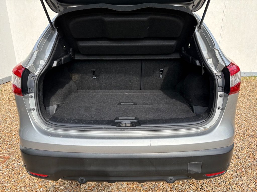 Used Nissan Qashqai 2015 for sale - 77959798: Photo 38