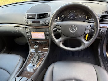 Used Mercedes-Benz E Class 2009 for sale - 79599369: Photo