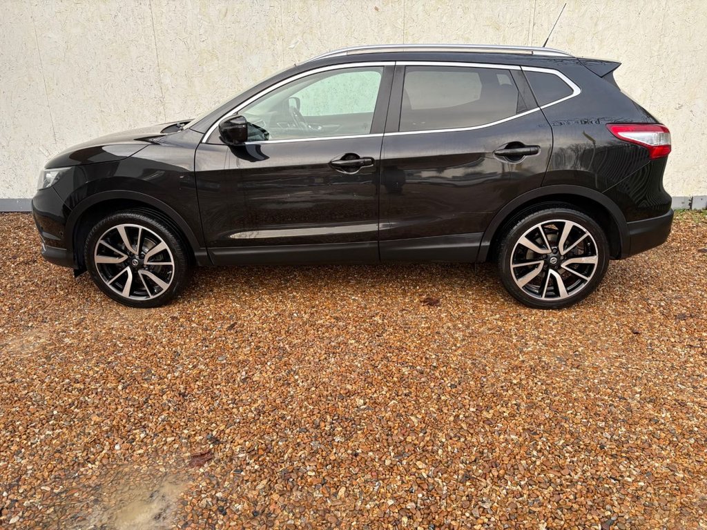 Used Nissan Qashqai 2015 for sale - 77341927: Photo 11