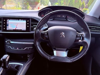 Used Peugeot 308 2017 for sale - 79155041: Photo