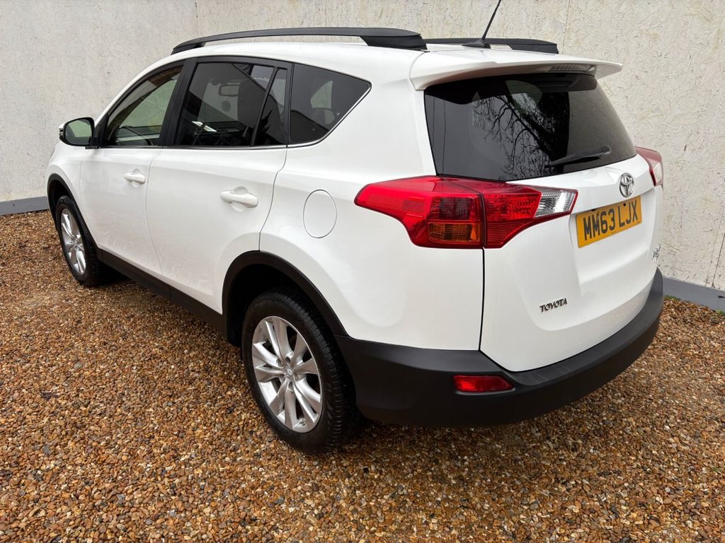 Used Toyota RAV4 2014 for sale - 77792109: Photo 15